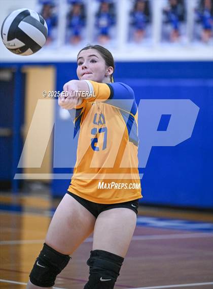Thumbnail 1 in Western @ Clay (OHSAA Divison VII District Semifinal) photogallery.
