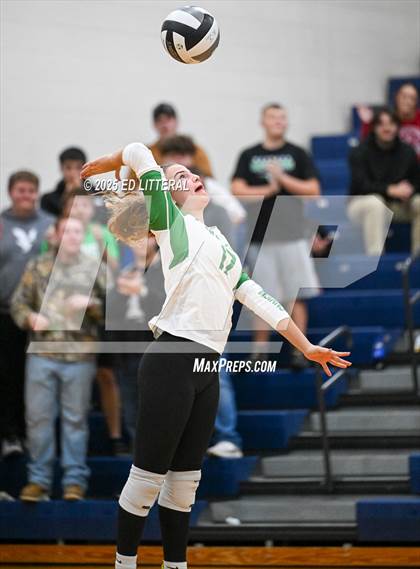 Thumbnail 1 in Western @ Clay (OHSAA Divison VII District Semifinal) photogallery.