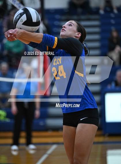 Thumbnail 2 in Western @ Clay (OHSAA Divison VII District Semifinal) photogallery.