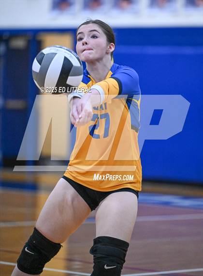Thumbnail 3 in Western @ Clay (OHSAA Divison VII District Semifinal) photogallery.