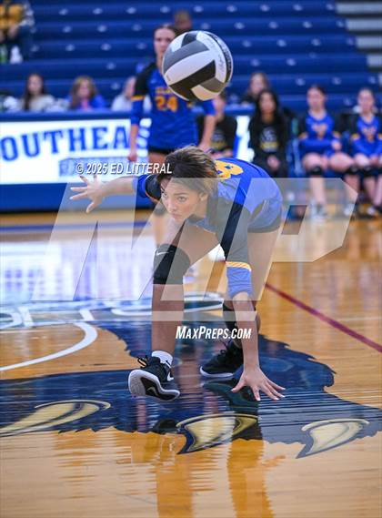 Thumbnail 3 in Western @ Clay (OHSAA Divison VII District Semifinal) photogallery.