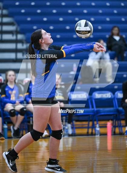 Thumbnail 3 in Western @ Clay (OHSAA Divison VII District Semifinal) photogallery.