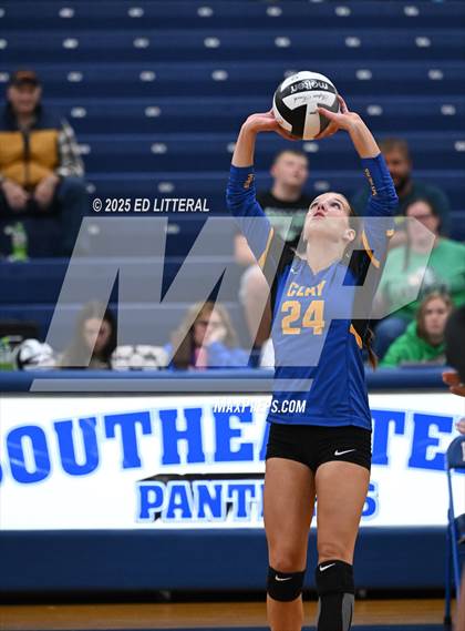 Thumbnail 1 in Western @ Clay (OHSAA Divison VII District Semifinal) photogallery.
