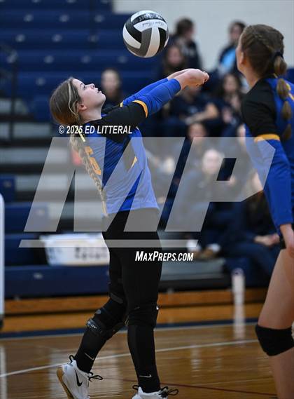 Thumbnail 3 in Western @ Clay (OHSAA Divison VII District Semifinal) photogallery.