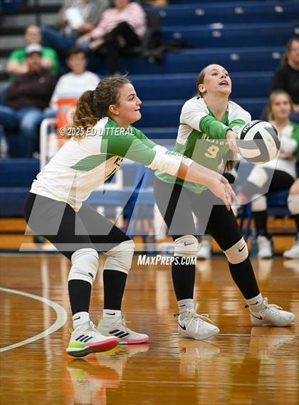 Thumbnail 2 in Western @ Clay (OHSAA Divison VII District Semifinal) photogallery.