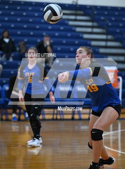 Thumbnail 1 in Western @ Clay (OHSAA Divison VII District Semifinal) photogallery.