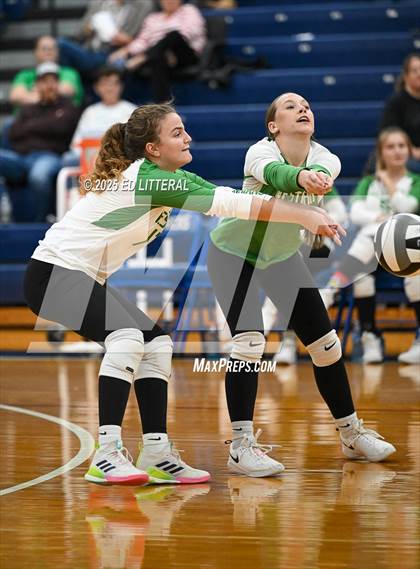 Thumbnail 3 in Western @ Clay (OHSAA Divison VII District Semifinal) photogallery.