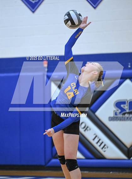 Thumbnail 3 in Western @ Clay (OHSAA Divison VII District Semifinal) photogallery.