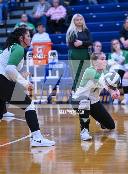 Thumbnail 2 in Western @ Clay (OHSAA Divison VII District Semifinal) photogallery.