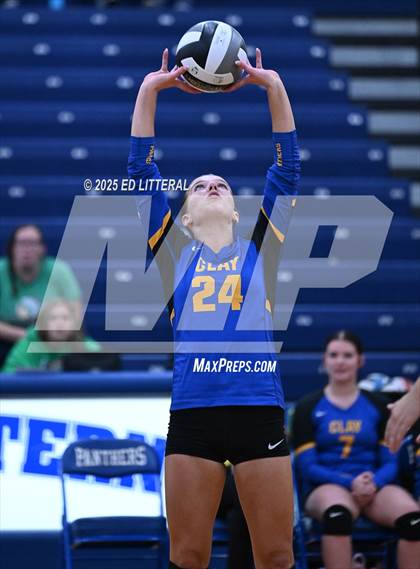 Thumbnail 3 in Western @ Clay (OHSAA Divison VII District Semifinal) photogallery.
