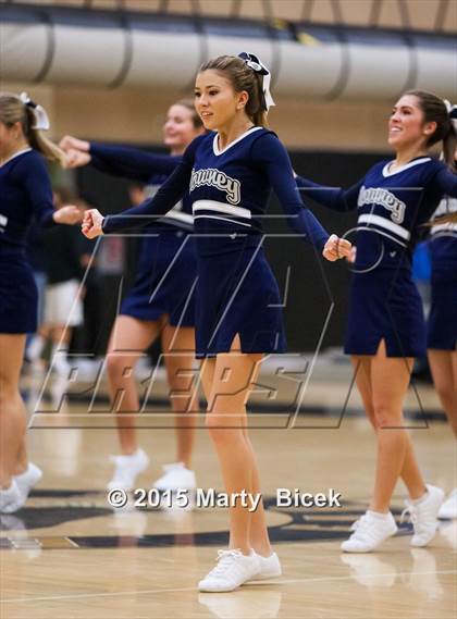 Thumbnail 2 in Downey @ Enochs photogallery.