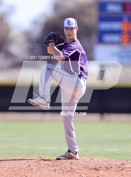 Thumbnail 3 in Early @ Brock photogallery.