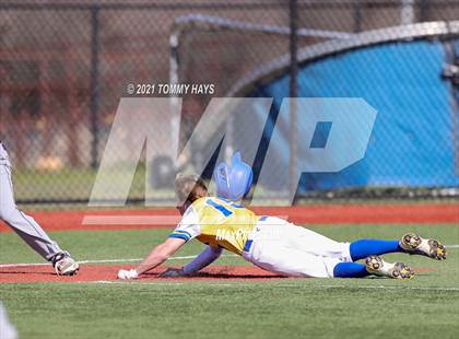 Thumbnail 2 in Early @ Brock photogallery.