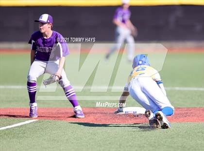 Thumbnail 2 in Early @ Brock photogallery.
