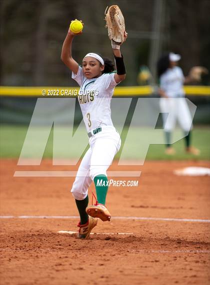 Thumbnail 2 in Charlotte Catholic @ Independence photogallery.