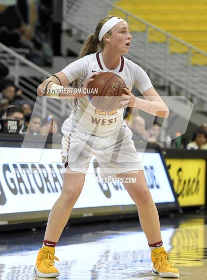 Thumbnail 3 in Long Beach Poly @ Clovis West (CIF State Open SoCal Regional Final) photogallery.