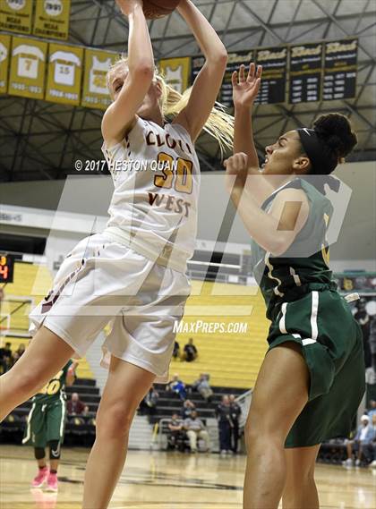 Thumbnail 3 in Long Beach Poly @ Clovis West (CIF State Open SoCal Regional Final) photogallery.