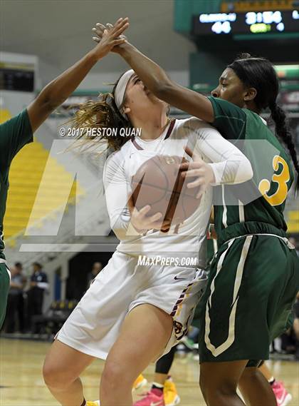 Thumbnail 2 in Long Beach Poly @ Clovis West (CIF State Open SoCal Regional Final) photogallery.