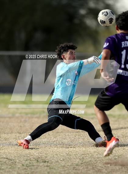 Thumbnail 2 in Pueblo vs Rincon/University (Ismael Arce Invitational) photogallery.
