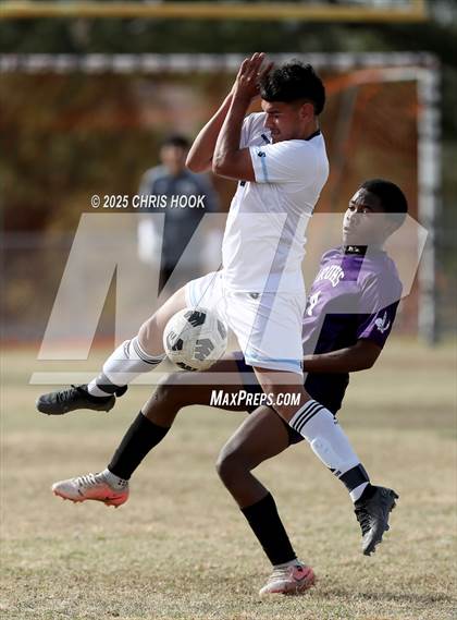 Thumbnail 3 in Pueblo vs Rincon/University (Ismael Arce Invitational) photogallery.