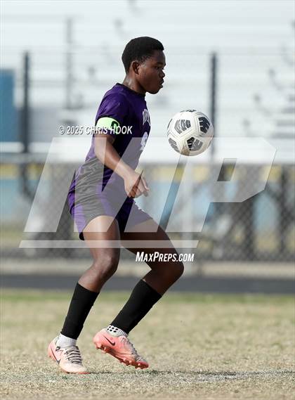 Thumbnail 3 in Pueblo vs Rincon/University (Ismael Arce Invitational) photogallery.