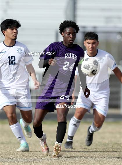 Thumbnail 1 in Pueblo vs Rincon/University (Ismael Arce Invitational) photogallery.