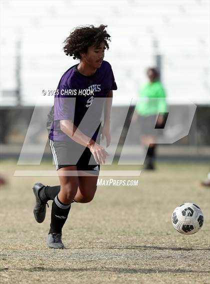 Thumbnail 2 in Pueblo vs Rincon/University (Ismael Arce Invitational) photogallery.