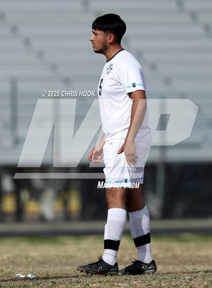 Thumbnail 2 in Pueblo vs Rincon/University (Ismael Arce Invitational) photogallery.