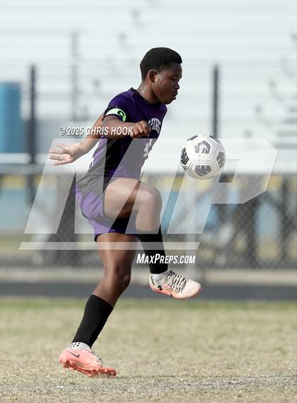 Thumbnail 2 in Pueblo vs Rincon/University (Ismael Arce Invitational) photogallery.