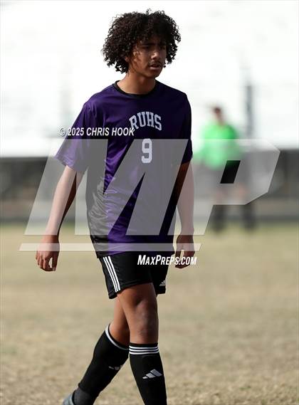 Thumbnail 3 in Pueblo vs Rincon/University (Ismael Arce Invitational) photogallery.