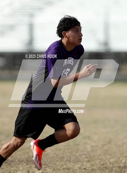 Thumbnail 1 in Pueblo vs Rincon/University (Ismael Arce Invitational) photogallery.