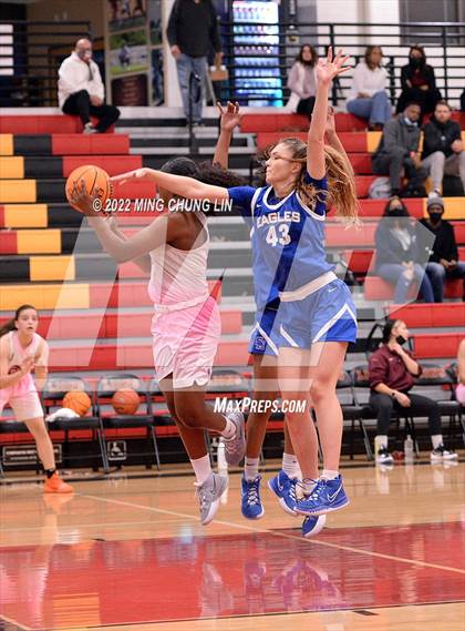 Thumbnail 1 in Santa Margarita @ JSerra Catholic photogallery.