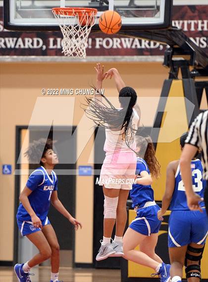 Thumbnail 1 in Santa Margarita @ JSerra Catholic photogallery.