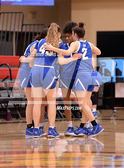 Thumbnail 3 in Santa Margarita @ JSerra Catholic photogallery.