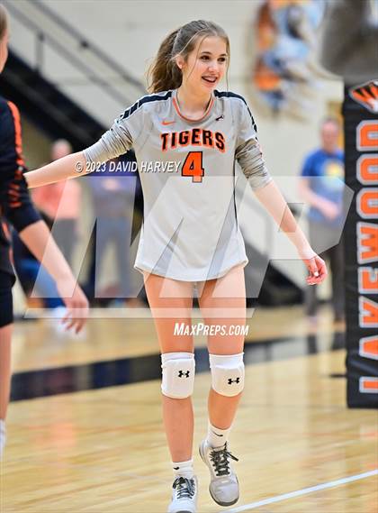 Thumbnail 1 in Vista PEAK Prep vs Lakewood photogallery.