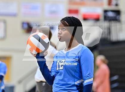 Thumbnail 1 in Vista PEAK Prep vs Lakewood photogallery.