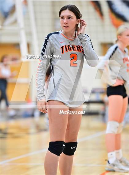Thumbnail 2 in Vista PEAK Prep vs Lakewood photogallery.