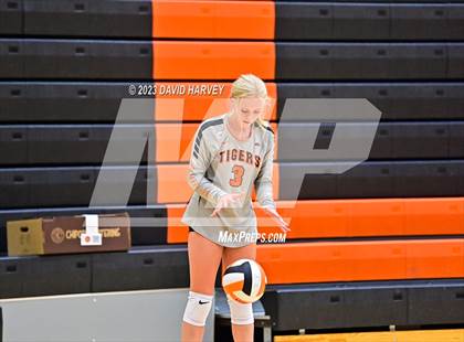 Thumbnail 3 in Vista PEAK Prep vs Lakewood photogallery.