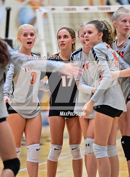 Thumbnail 2 in Vista PEAK Prep vs Lakewood photogallery.