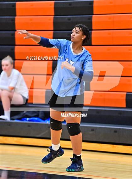 Thumbnail 3 in Vista PEAK Prep vs Lakewood photogallery.
