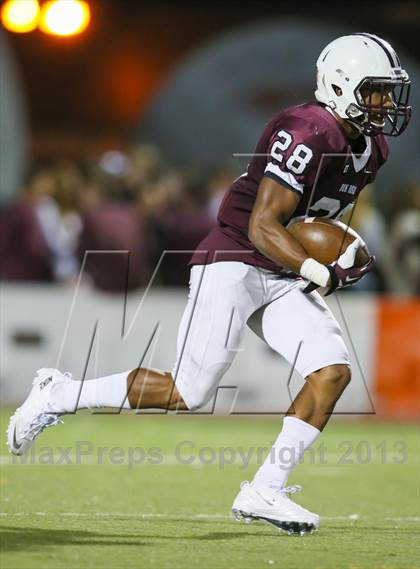 Thumbnail 1 in Don Bosco Prep vs. Bergen Catholic photogallery.