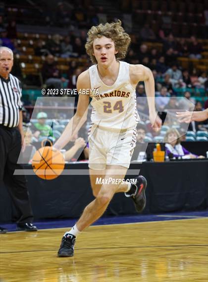 Thumbnail 2 in Holy Family vs. Eagle Ridge Academy (CHSAA 4A Semifinal) photogallery.