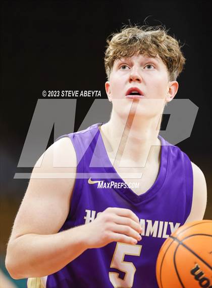 Thumbnail 1 in Holy Family vs. Eagle Ridge Academy (CHSAA 4A Semifinal) photogallery.