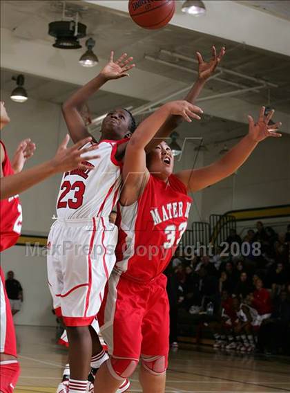 Thumbnail 2 in Mater Dei vs. Mt. Miguel (So Cal Holiday Classic) photogallery.