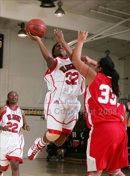 Thumbnail 1 in Mater Dei vs. Mt. Miguel (So Cal Holiday Classic) photogallery.