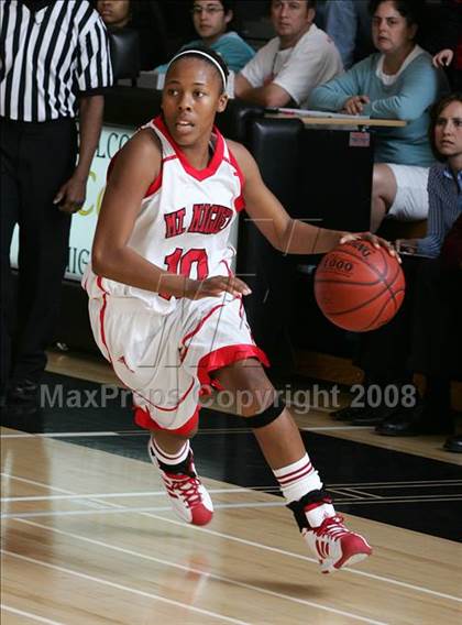 Thumbnail 3 in Mater Dei vs. Mt. Miguel (So Cal Holiday Classic) photogallery.