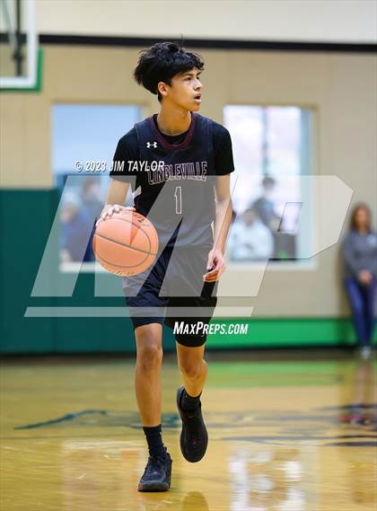 Thumbnail 1 in Lingleville vs. Santo (Santo Relentless Runnin' Cats Classic) photogallery.