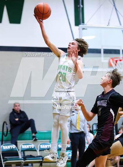 Thumbnail 2 in Lingleville vs. Santo (Santo Relentless Runnin' Cats Classic) photogallery.