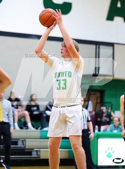 Thumbnail 1 in Lingleville vs. Santo (Santo Relentless Runnin' Cats Classic) photogallery.