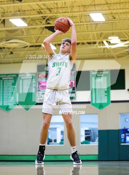 Thumbnail 3 in Lingleville vs. Santo (Santo Relentless Runnin' Cats Classic) photogallery.